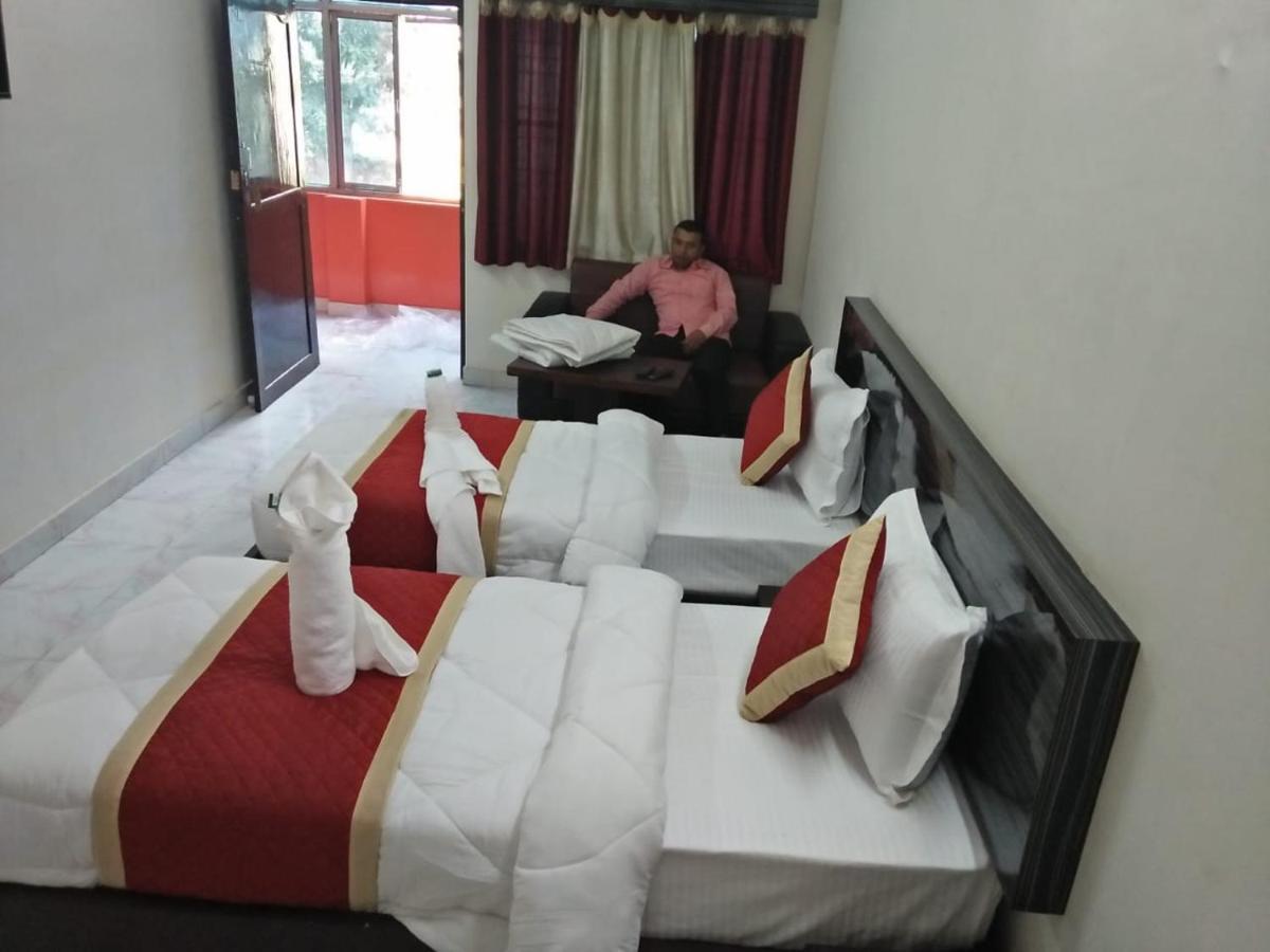 Hotel Buddha Kushinagar Екстериор снимка