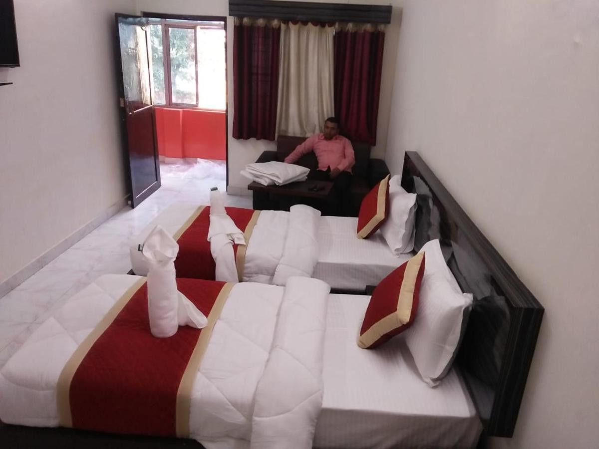 Hotel Buddha Kushinagar Екстериор снимка